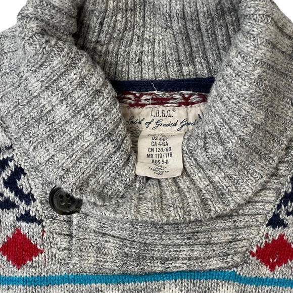 Size 4-5 Boy Gap Kids Red Quilted Jacket, Cat&Jack and H&M Sweater Bundle - Picture 10 of 12